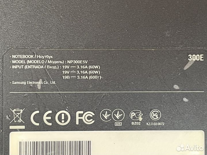 Samsung NP300E5V в разбор