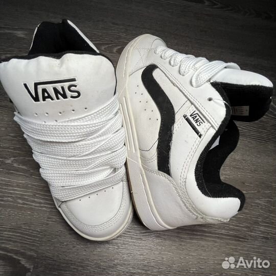 Vans Skink lynzie 2008 lavi dc etnies dvs