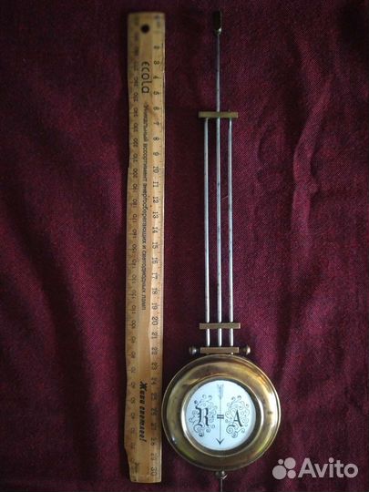 Старинные настенные часы. Комплектующие запчасти