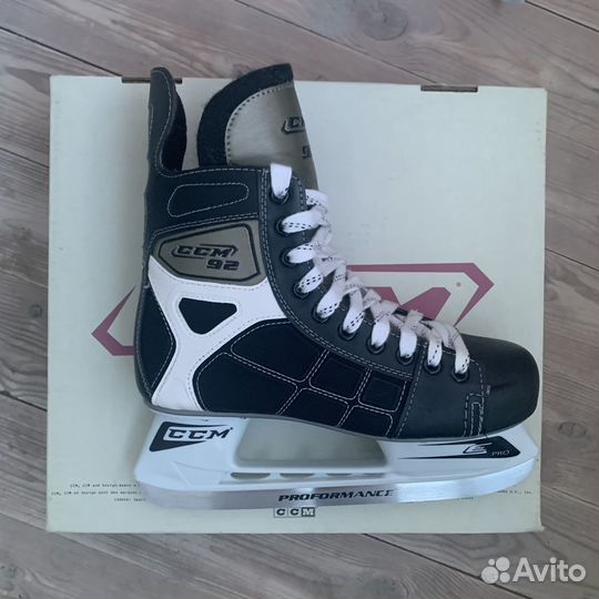 Коньки хоккейные мужские