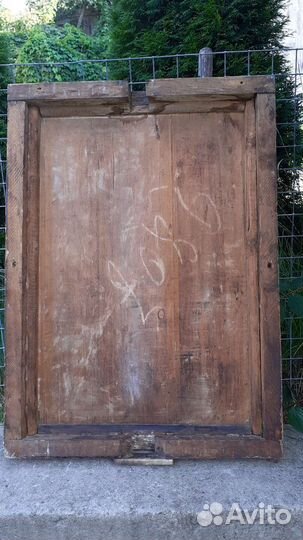 Зеркало старинное в деревянной раме