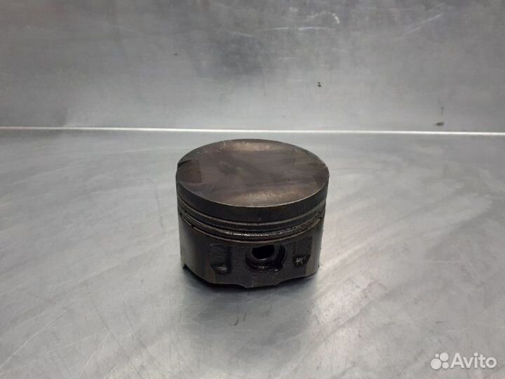 Поршень Audi A4 B5 1994-2001 седан 1.8 ADR 1995