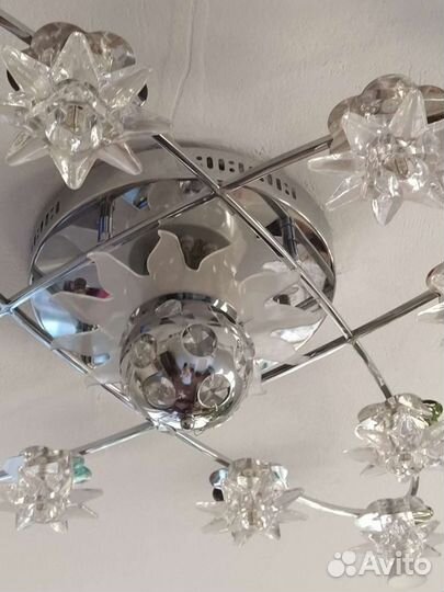 Люстра для потолка или стены