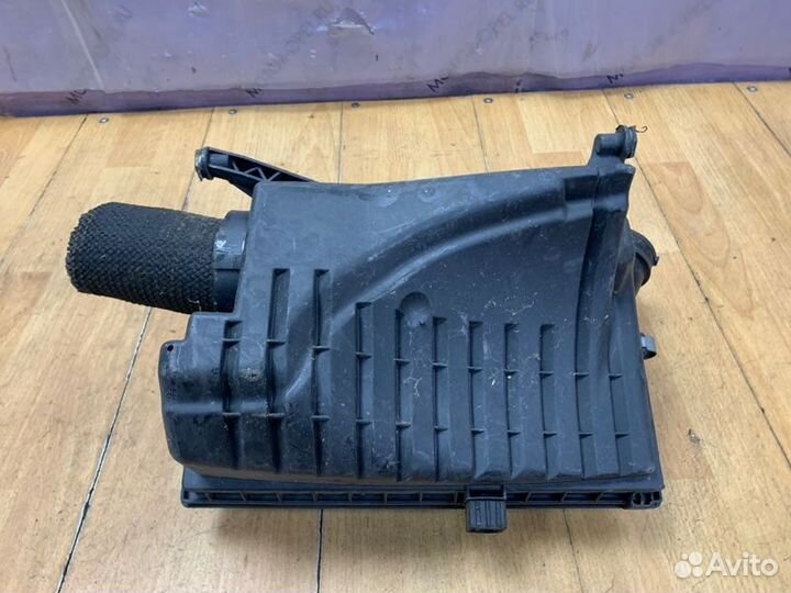 Корпус воздушного фильтра Opel Vectra B X16XEL