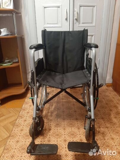 Инвалидная коляска складная бу