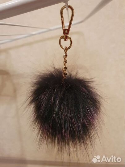 Помпон-брелок меховой