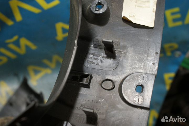 Кожух рулевой колонки Renault Megane 2