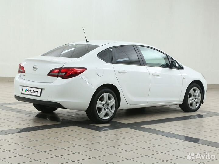 Opel Astra 1.6 МТ, 2013, 143 900 км