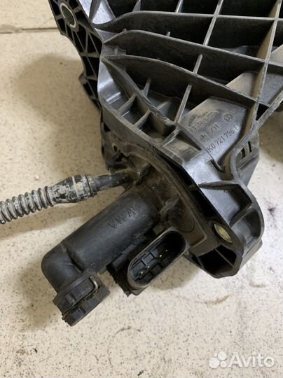 Педаль цепления на volkswagen jetta
