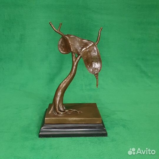 Бронзовая статуэтка Утекающее время Сальвадор Дали