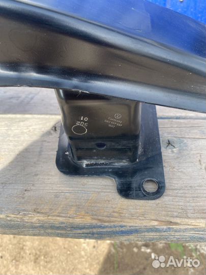 Уселитель заднего бампера Volkswagen tiguan