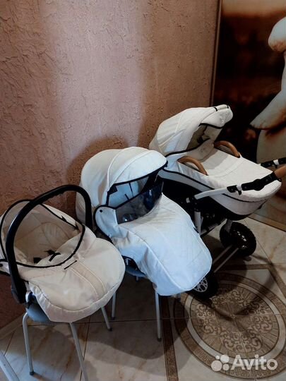 Детская коляска 3 в 1