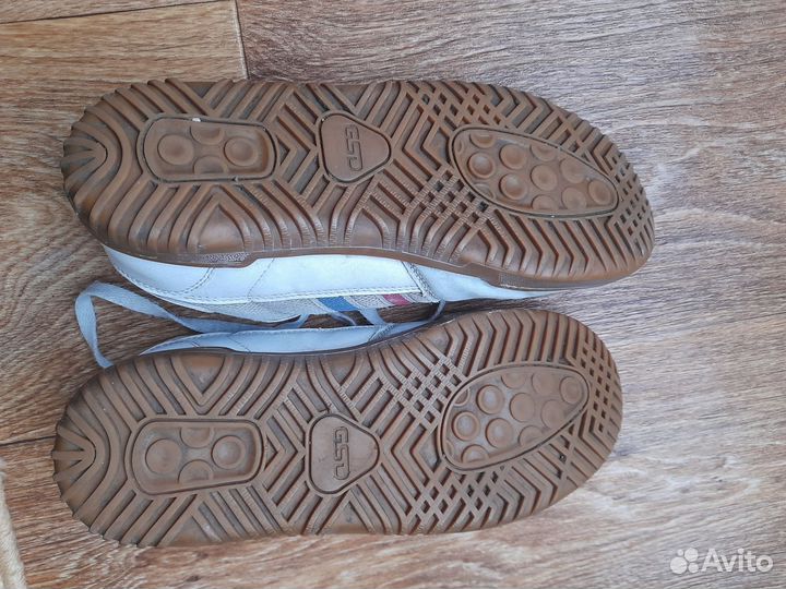 Кроссовки детские