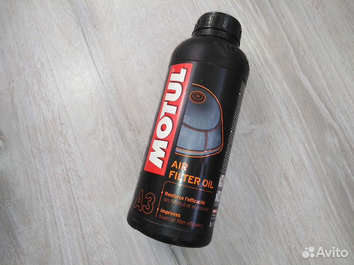 Оригинальное масло для воздушного фильтра Motul