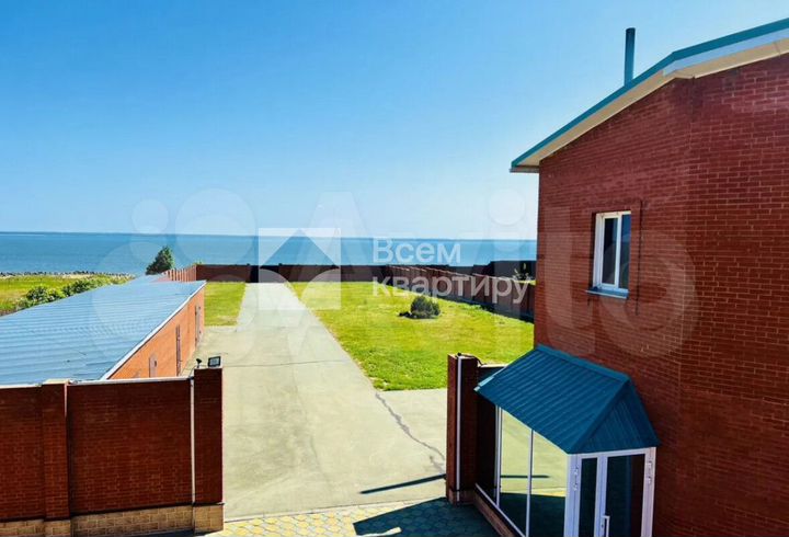 Коттедж 1000 м² на участке 40 сот.