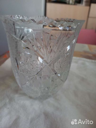 Ваза хрустальная
