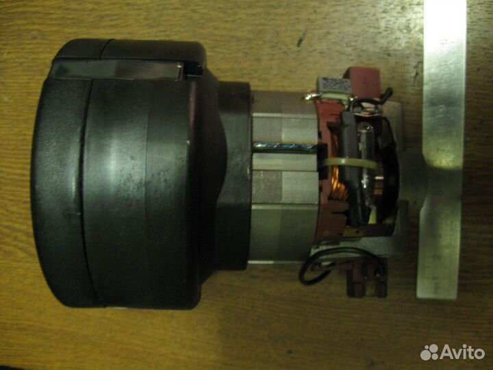 Мотор пылесоса педикюрного аппарата Unitronic