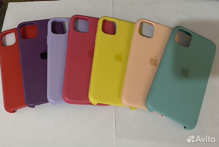 Чехол на iPhone 11