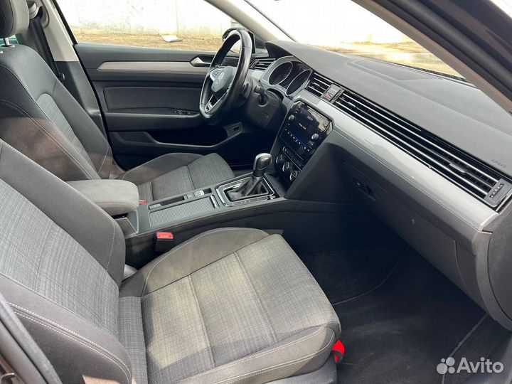 Volkswagen Passat 2.0 AMT, 2020, 108 000 км