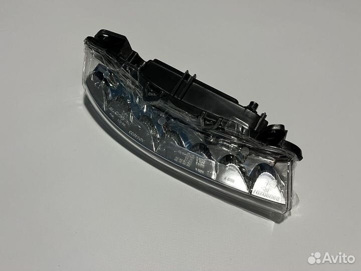 Левый дневной ходовой огонь Mercedes W221 W204