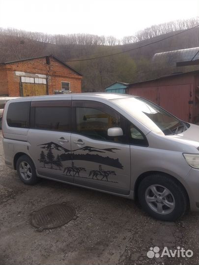 Nissan Serena 2.0 CVT, 2006, 190 000 км