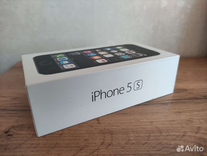 Телефон iPhone 5s