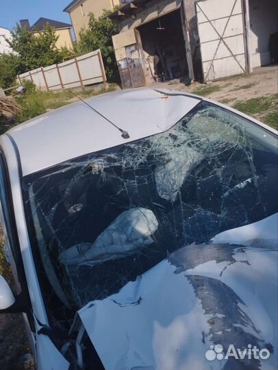 Nissan Almera 1.6 AT, 2014, битый, 122 000 км