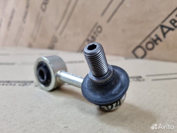 Тяга стабилизатора передняя правая Mitsubishi L200