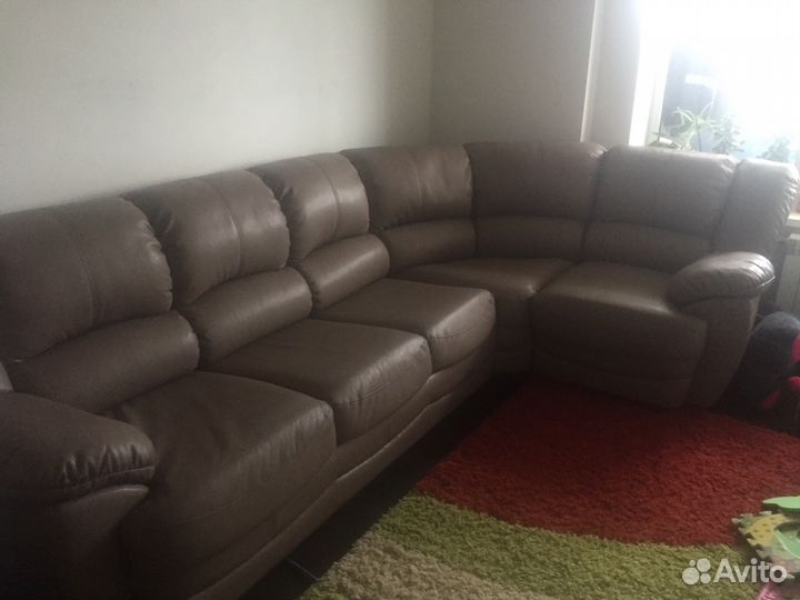 Угловой диван