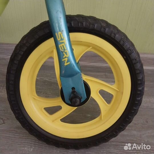 Беговел stern kidster 12