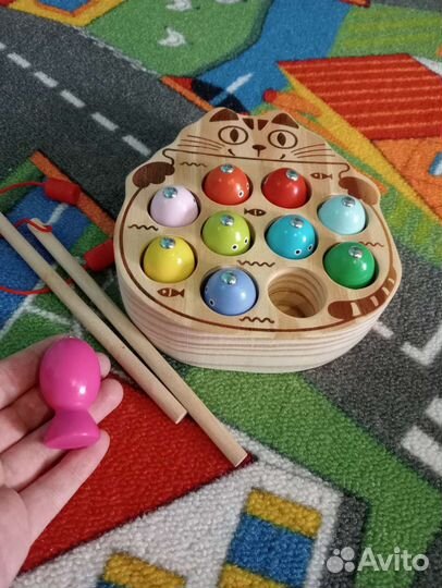 Развивающии игрушки деревянные,сортер,балансир
