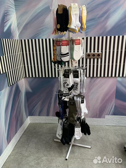 Стойка под бижутерию. Напольная