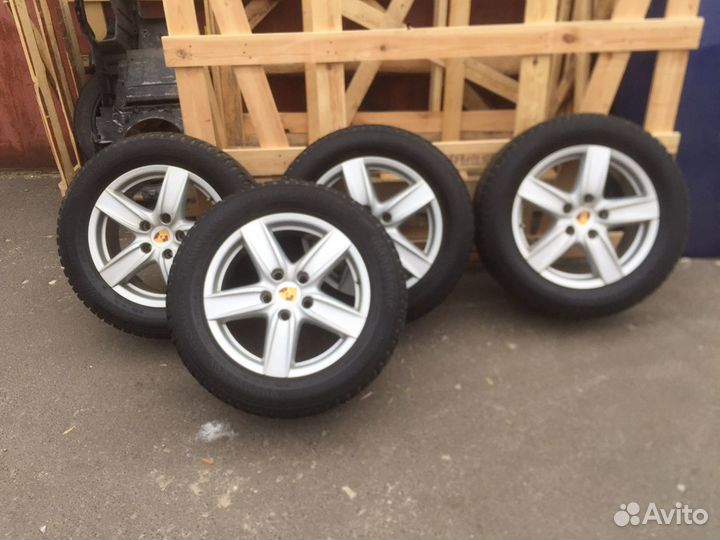 Nokian hakkapeliitta 8 255/55/18 на дисках