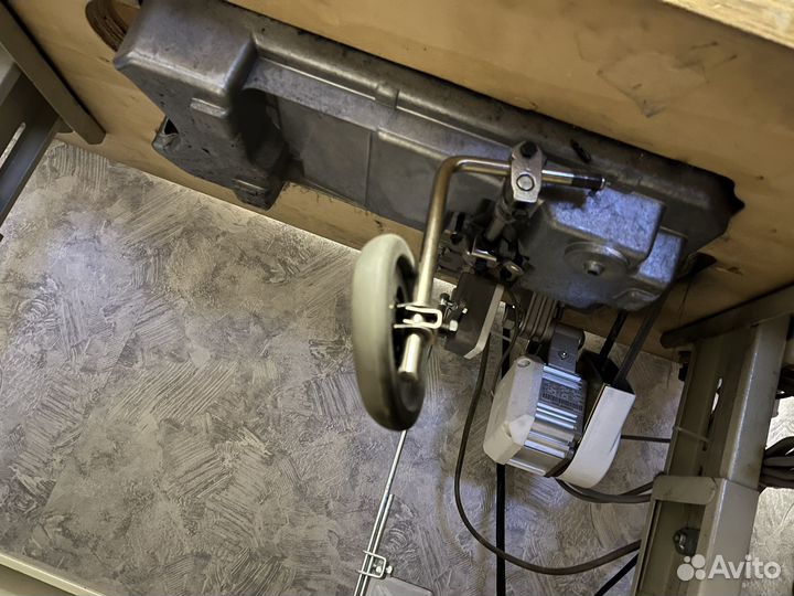 Швейная машина