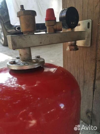 Группа подключения и мембранный бак для систем