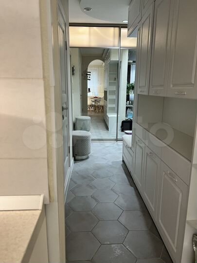 3-к. квартира, 66,1 м², 1/9 эт.