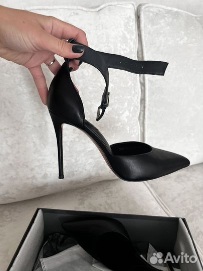 Босоножки 38 размер