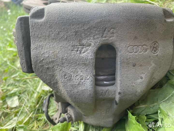 Тормозные диски с супортами audi a6 c5