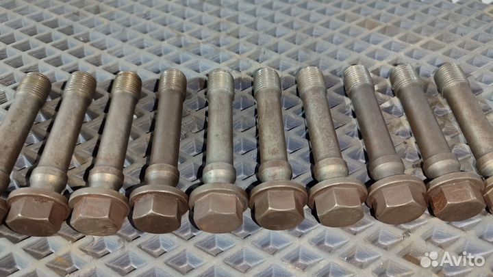 Комплект болтов маховика для Sinotruk Sitrak C7H