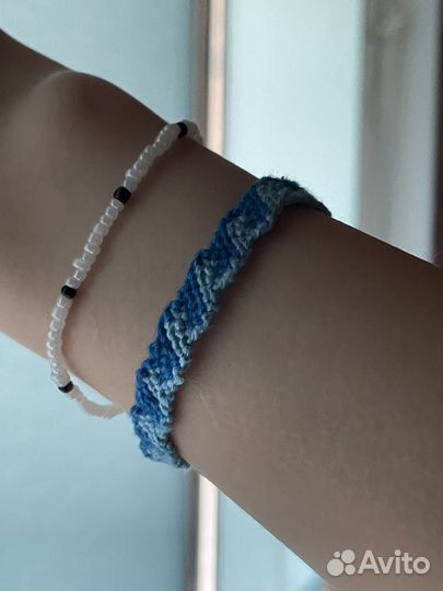 Фенечка из мулине+ подарок доп.фенечка