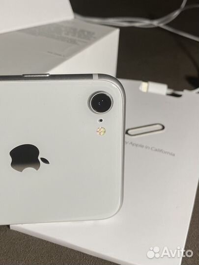 iPhone 8, идеальное состояние