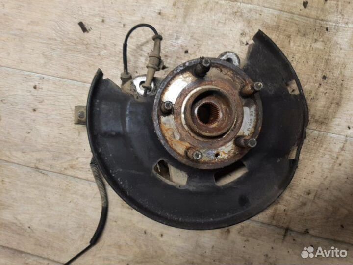 Кулак поворотный передний Chevrolet Cruze Z18XER