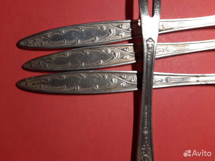 Набор мельхиоровых вилок