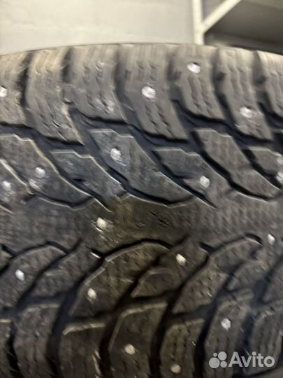 Nokian Tyres Hakkapeliitta 9 SUV 285/45 R22