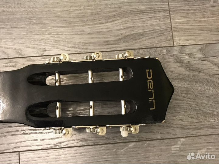 Акустическая гитара 6 струн