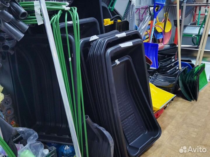 Тазы и сани пластиковые