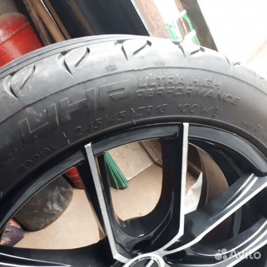 Tigar UHP Ultra High Performance 245/45 R18