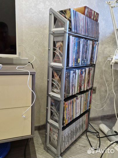 Стойка для cd dvd дисков + коллекция дисков