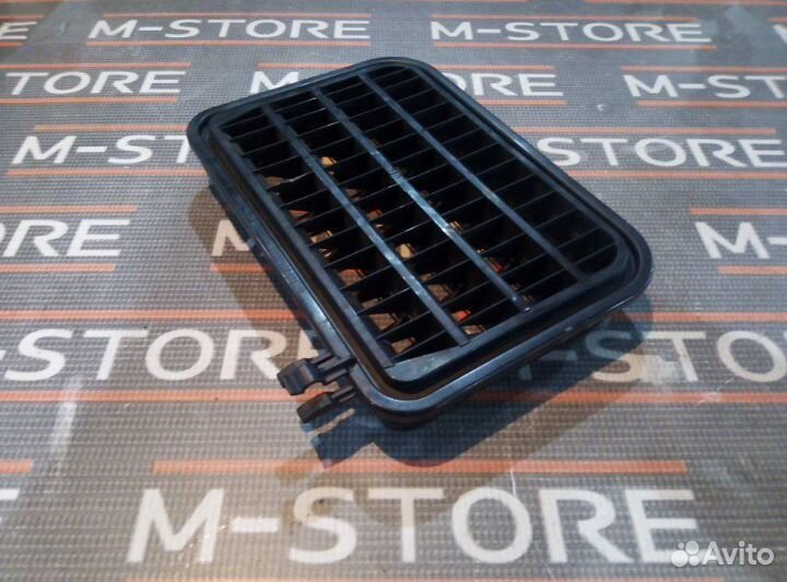 Решетка вентиляционная Mercedes-Benz Cl-Class C215