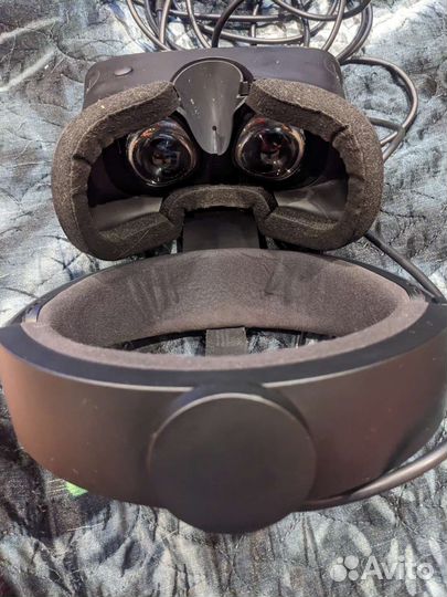 Шлем виртуальной реальности